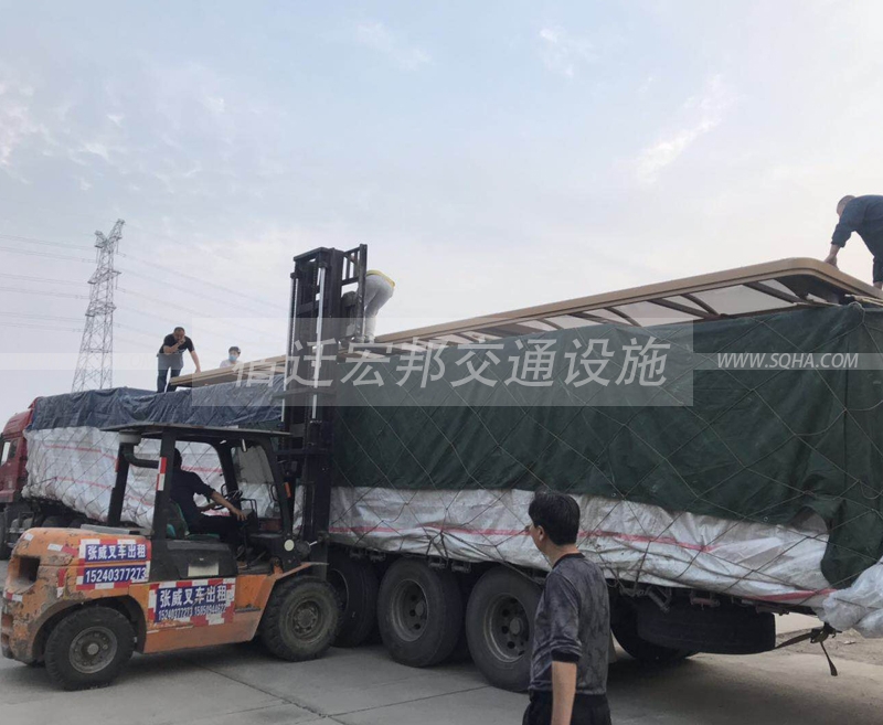河北公交車候車亭發貨