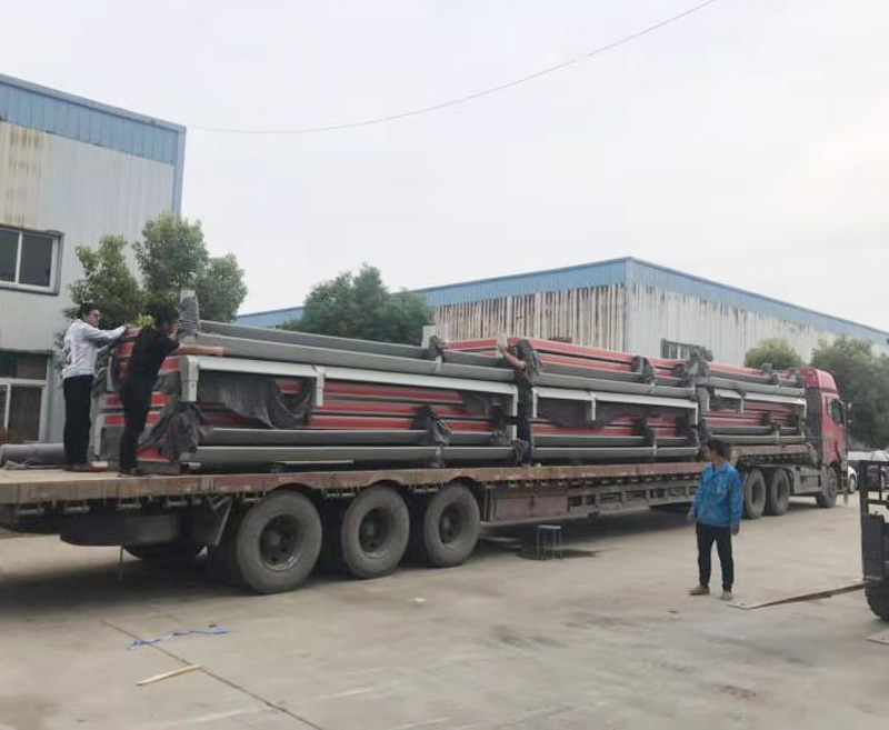 江蘇第二批公交站臺候車亭發貨